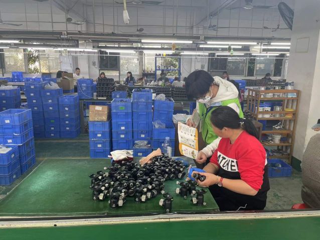 三鄉(xiāng)鎮(zhèn)開展“加強禁毒宣傳， 共創(chuàng)無毒企業(yè)”活動照片3.jpg